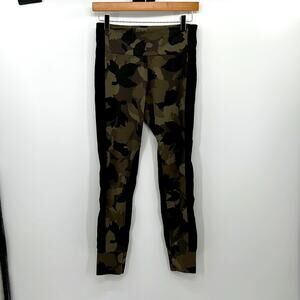 Athleta Essex Camo Hybrid Tights - Green/Black Camo - Small